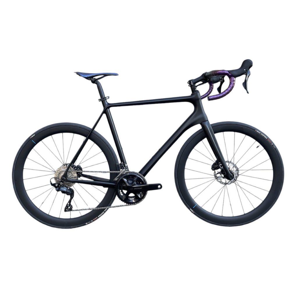 Cerrito CRN02 Carbon Rennrad in Schwarz matt mit Shimano 105